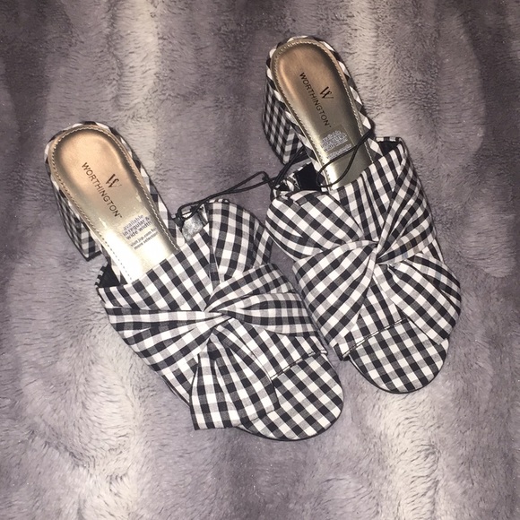 Worthington Shoes - 🆕 NWT Worthington Checkered Low Heels